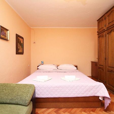 Apartment Marko Макарска Екстериор снимка