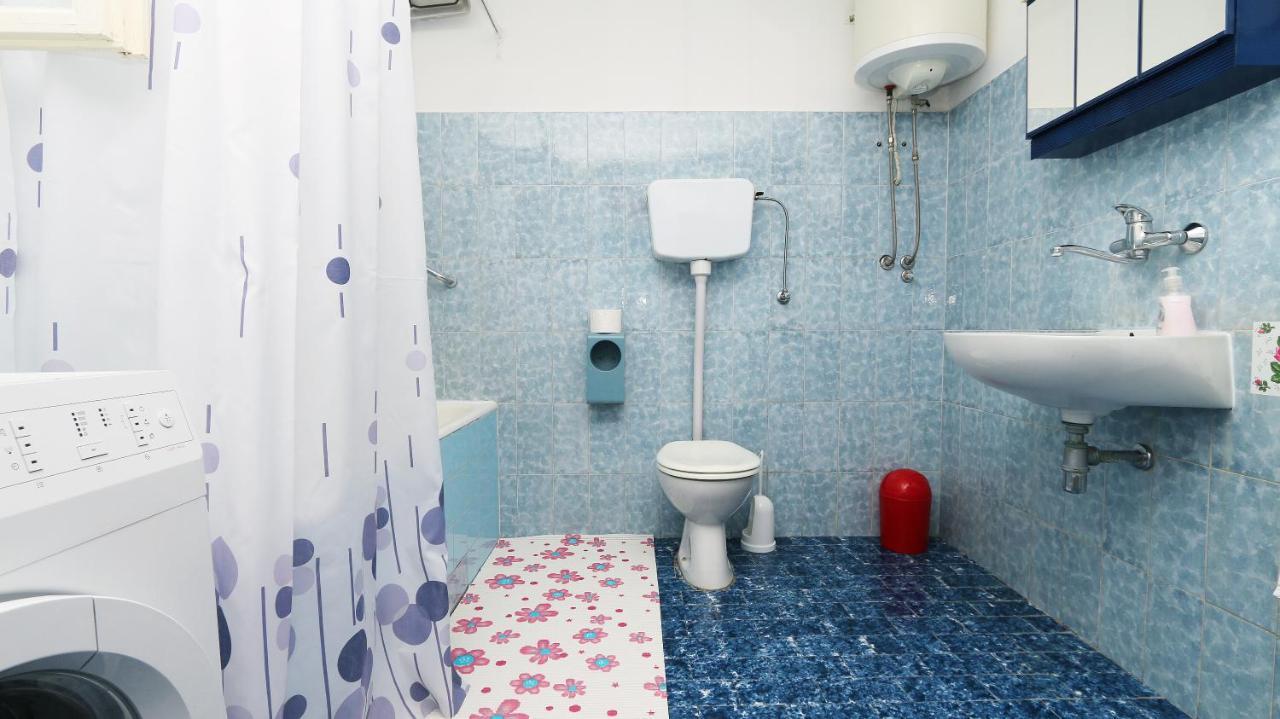 Apartment Marko Макарска Екстериор снимка