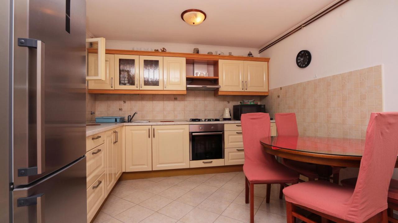 Apartment Marko Макарска Екстериор снимка