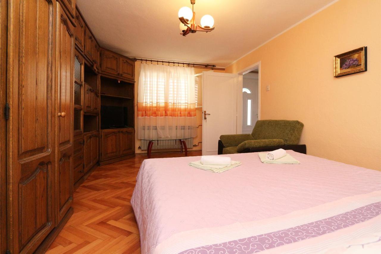 Apartment Marko Макарска Екстериор снимка