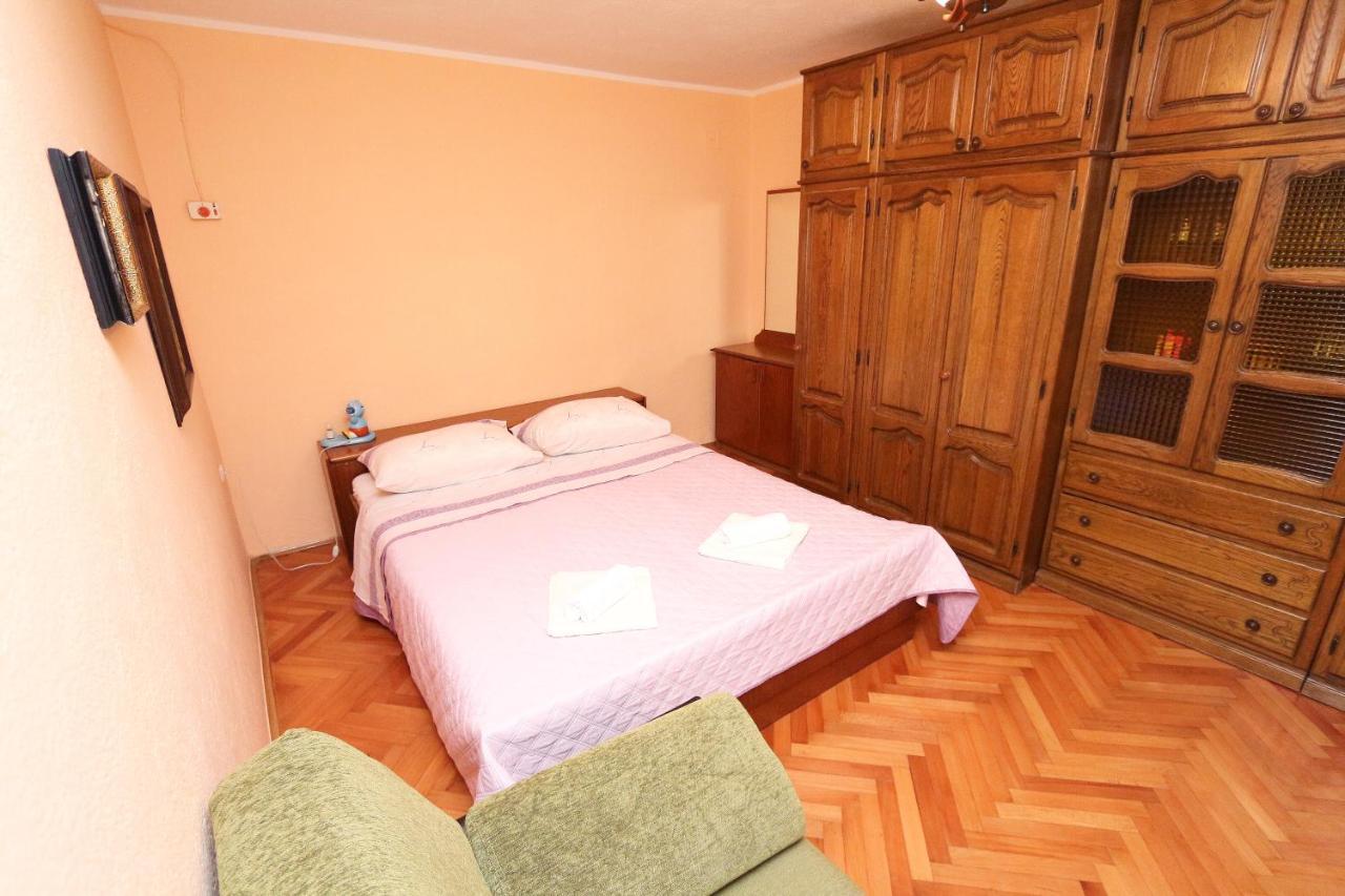 Apartment Marko Макарска Екстериор снимка