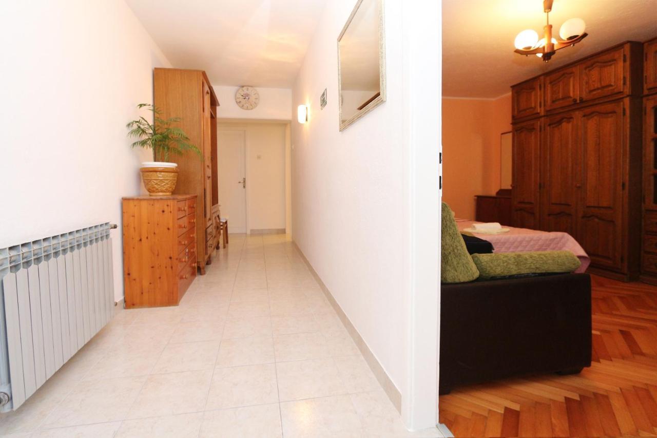 Apartment Marko Макарска Екстериор снимка